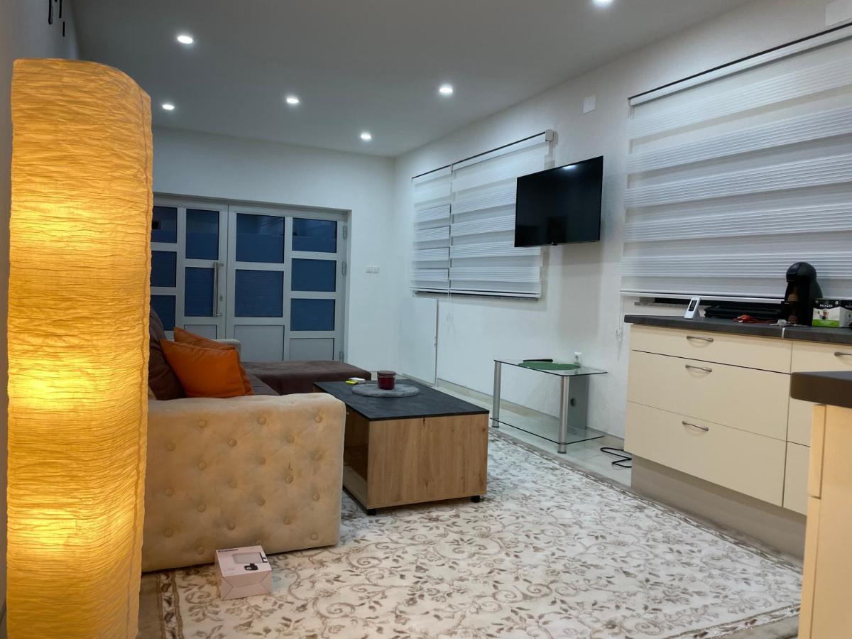 Apartman Cuprija 카진 외부 사진