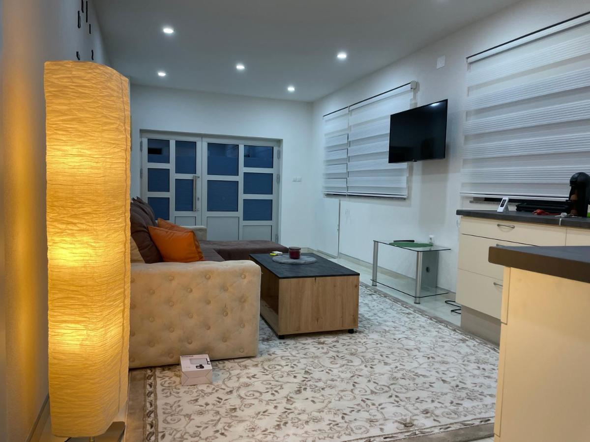 Apartman Cuprija 카진 외부 사진